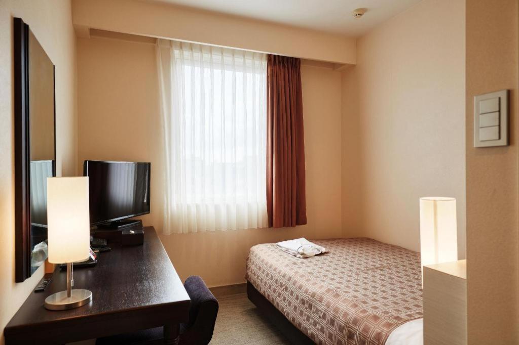Hotel Yuquesta Asahibashi Naha Bagian luar foto